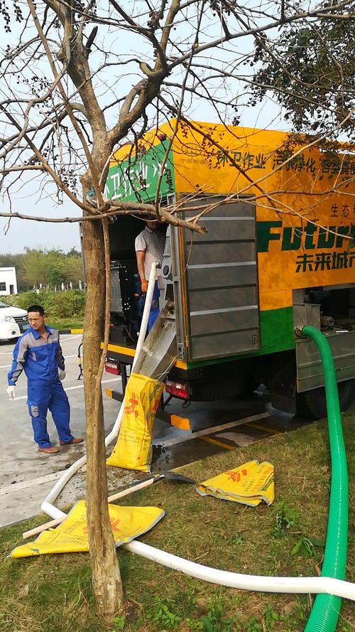 抽污車(chē)-深圳高新科技無(wú)害化吸糞車(chē)-吸糞車(chē)/吸污車(chē)